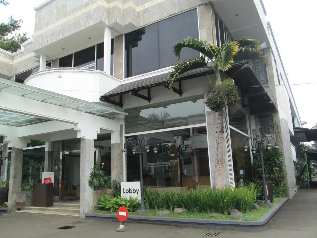 Grand Hotel Lembang Kültér fotó